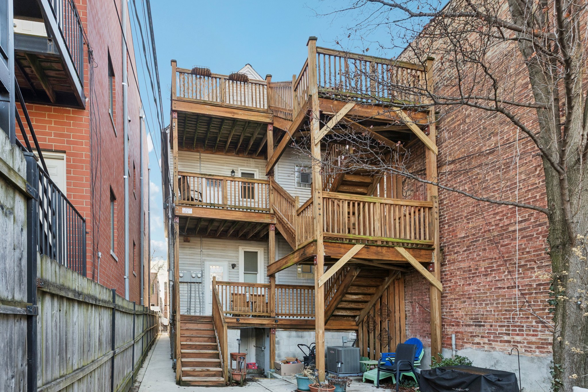 N Artesian Ave-S1001-064.jpg