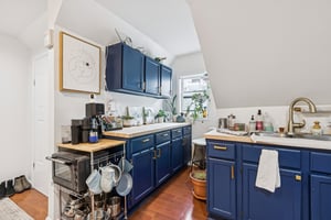 N Artesian Ave-S1001-016.jpg