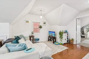 N Artesian Ave-S1001-033.jpg