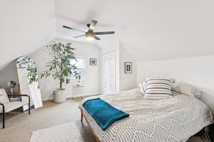 N Artesian Ave-S1001-040.jpg