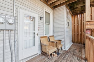 N Artesian Ave-S1001-065.jpg