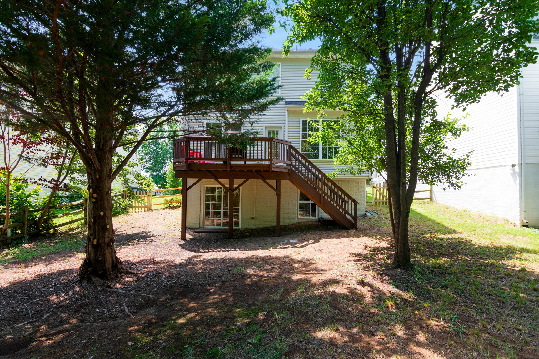 Recently stained & repaired deck!