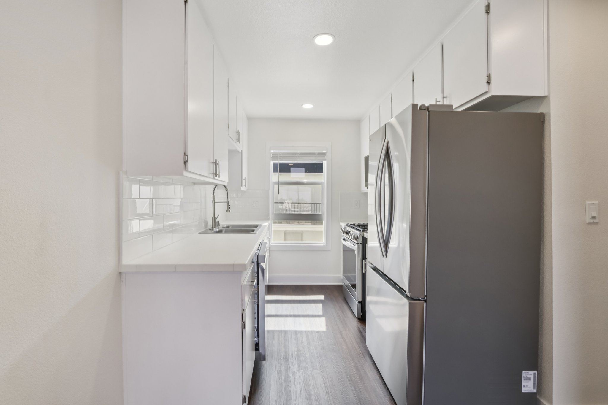 16550 Vanowen St unit 319-S0503-005.jpg