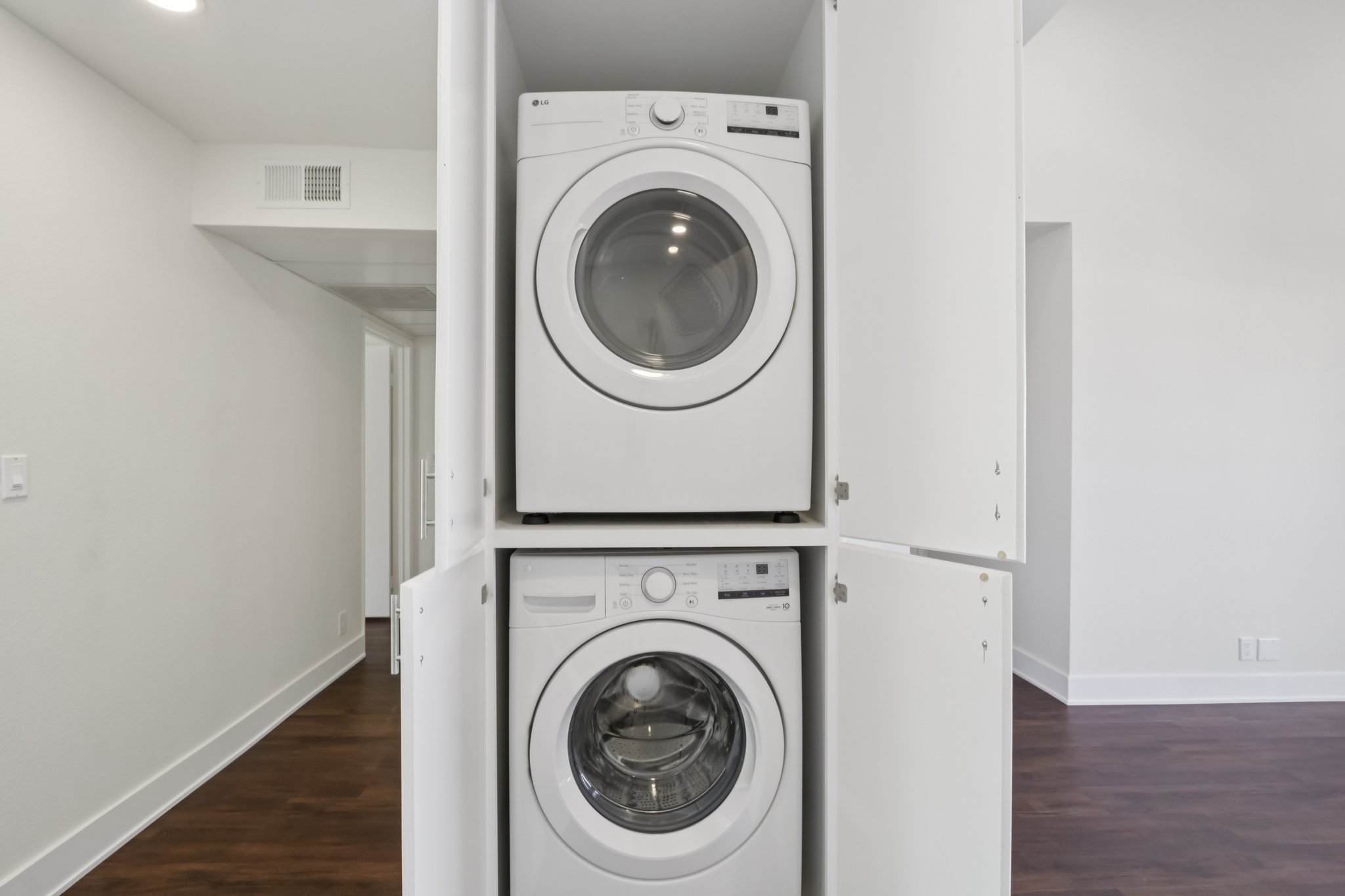 16550 Vanowen St unit 319-S0503-008.jpg