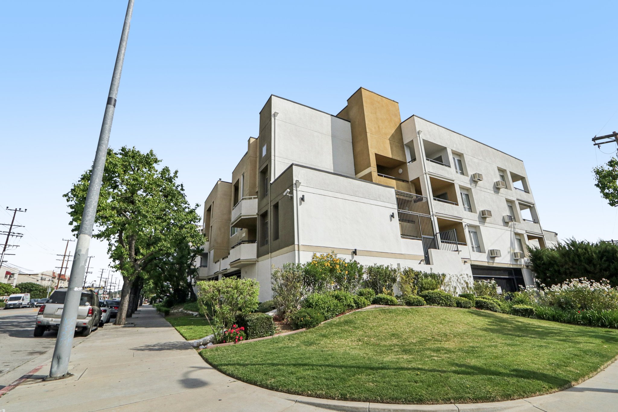 16550 Vanowen St unit 209-S0503-003.jpg