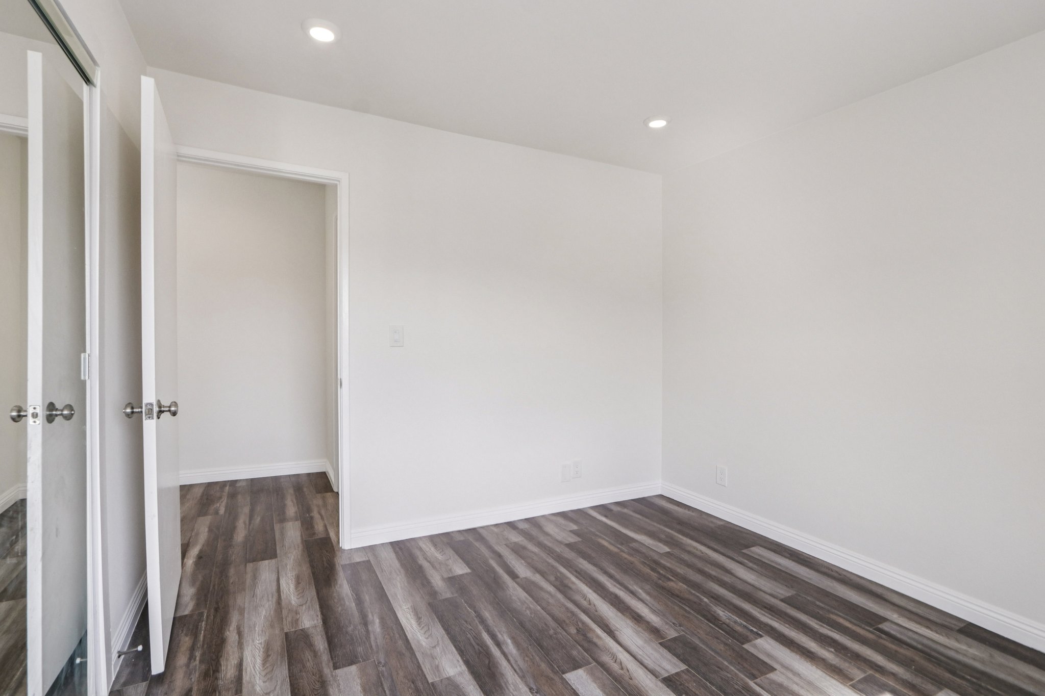 16550 Vanowen St unit 209-S0503-013.jpg