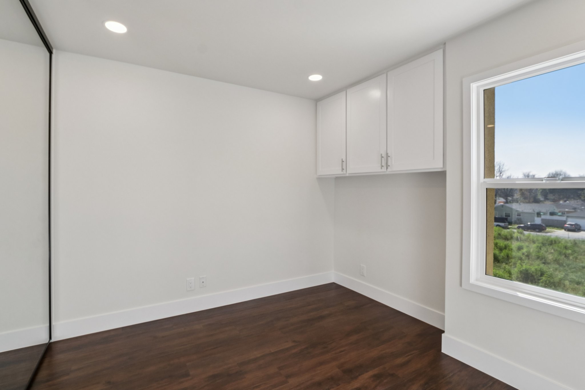 16550 Vanowen St unit 207-S0503-013.jpg