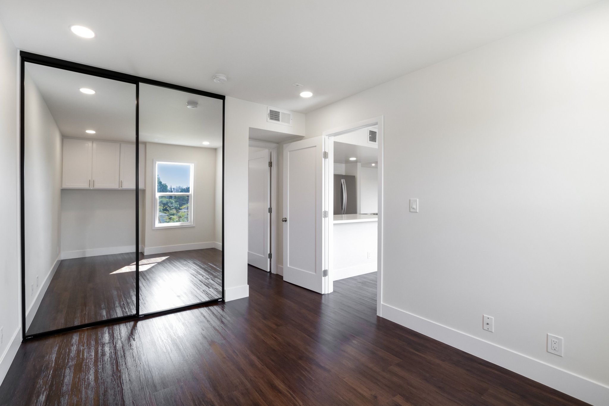 16550 Vanowen St unit 207-S0503-021.jpg