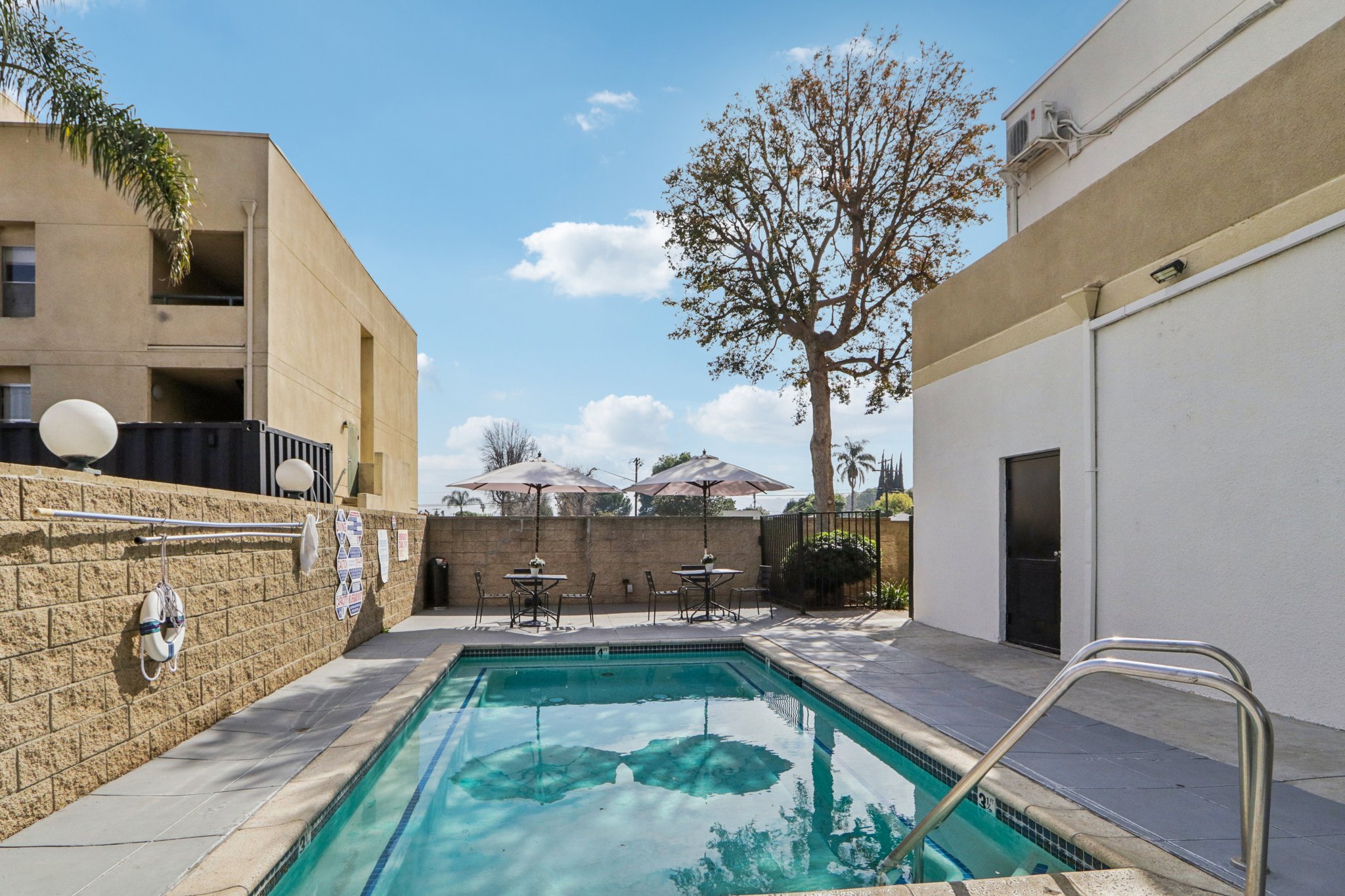 Vanowen St-0503-918.jpg