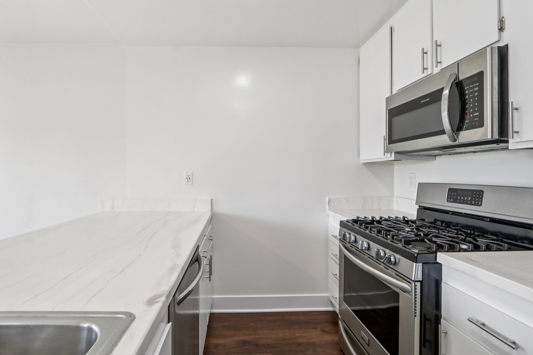 16550 Vanowen St unit 105-S0503-008.jpg