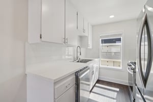 16550 Vanowen St unit 319-S0503-006.jpg