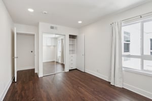 16550 Vanowen St unit 319-S0503-013.jpg
