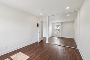 16550 Vanowen St unit 105-S0503-012.jpg