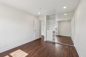 16550 Vanowen St unit 105-S0503-013.jpg