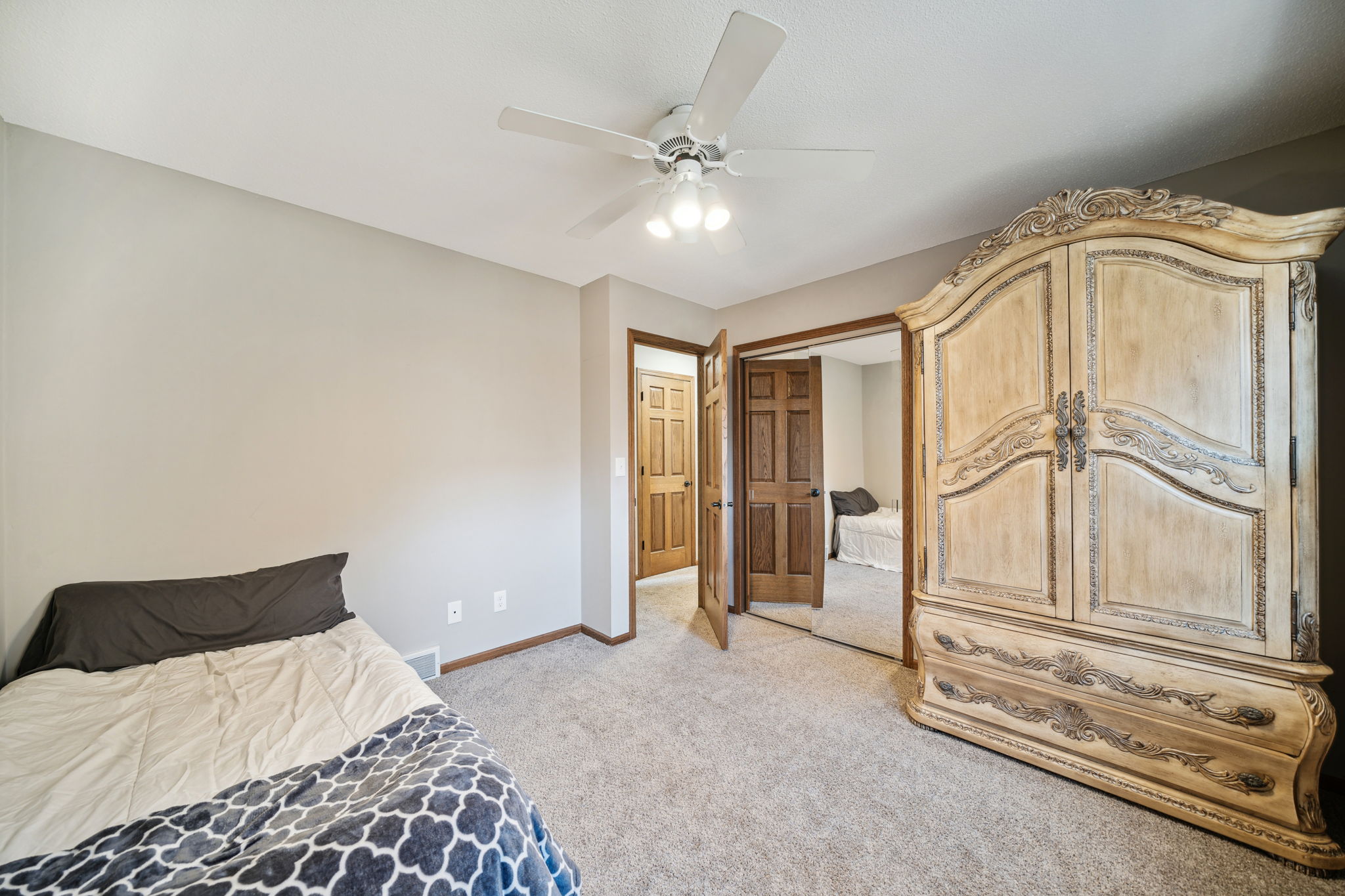 32_Interior
