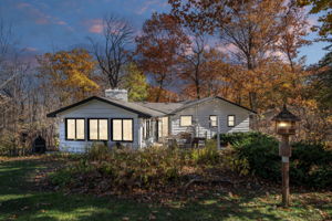 44-print-44_Exterior