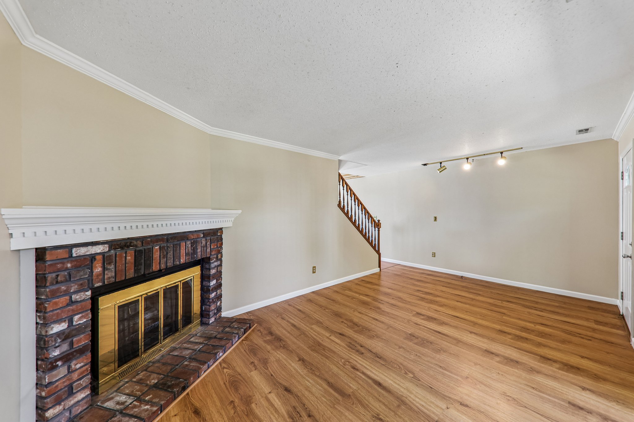 1656 Florine Blvd-S1410-007.jpg