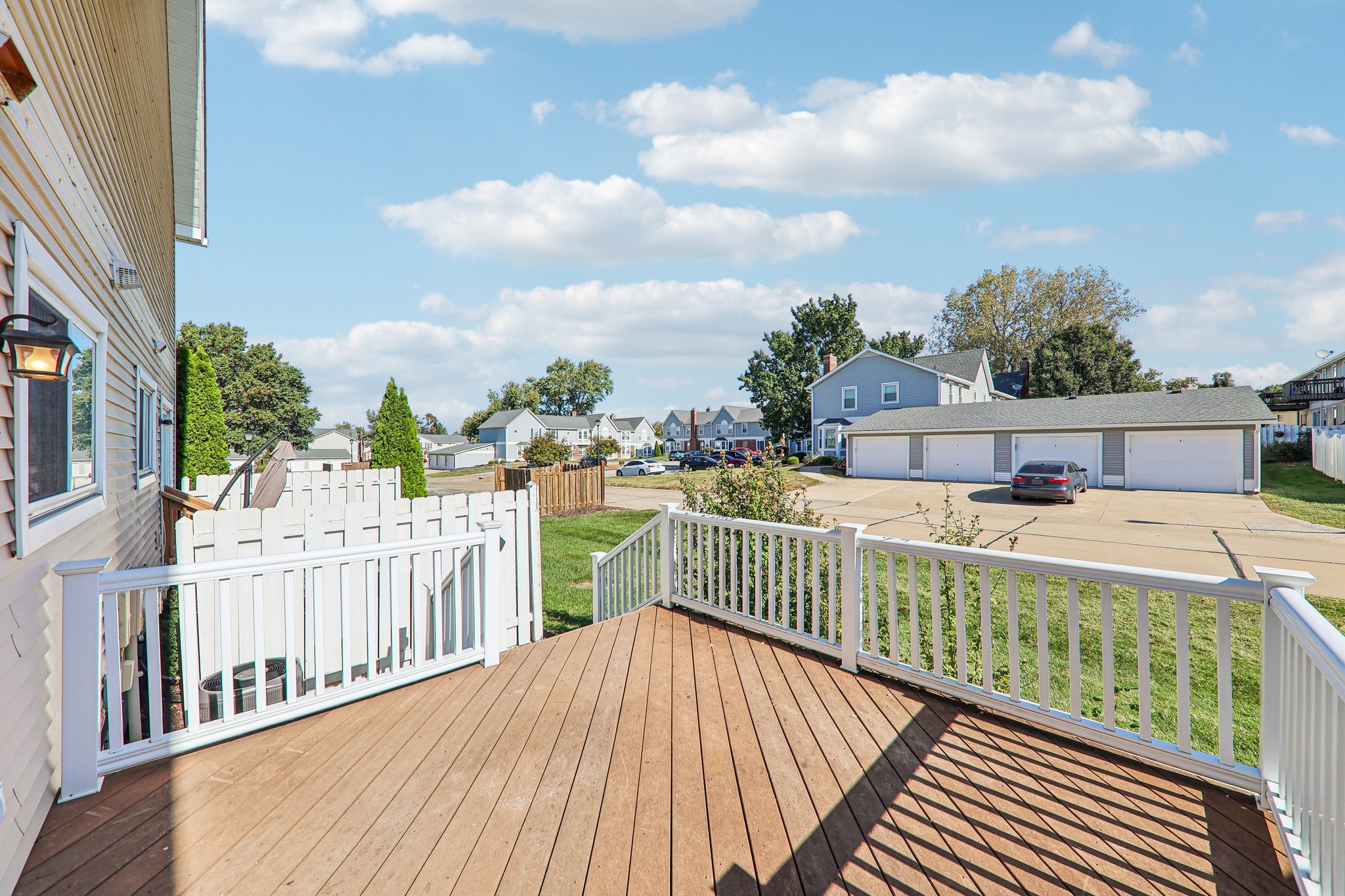 1656 Florine Blvd-S1410-033.jpg