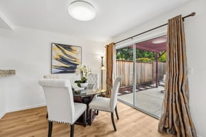 Holly Cir-S2104-017.jpg