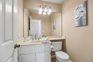 Holly Cir-S2104-040.jpg