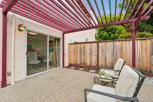 Holly Cir-S2104-042.jpg