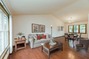  1657 Timber Ln Dr, Montgomery, IL 60538, US Photo 4