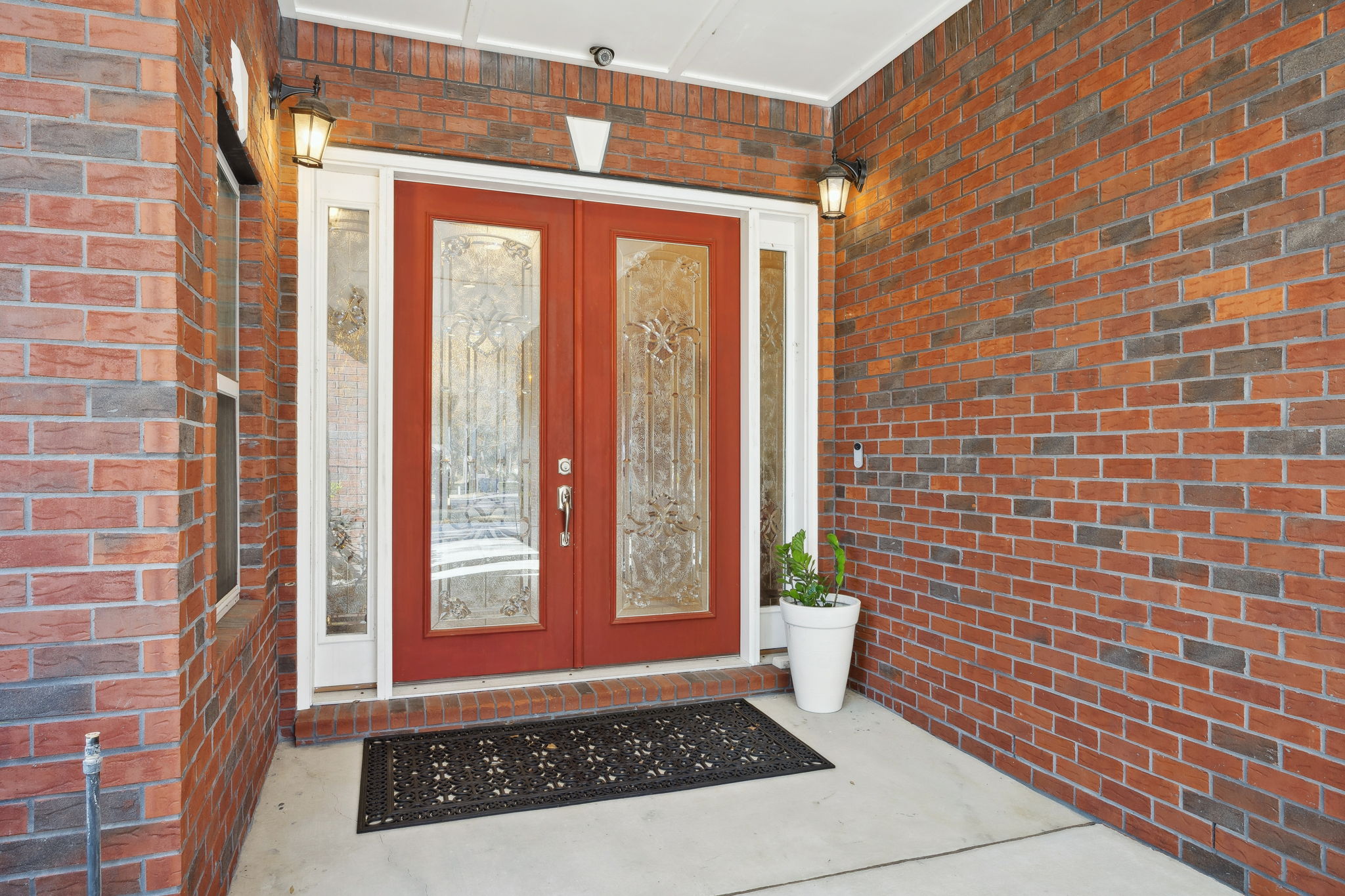 Front Entry Detail