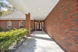 Front Entry Detail