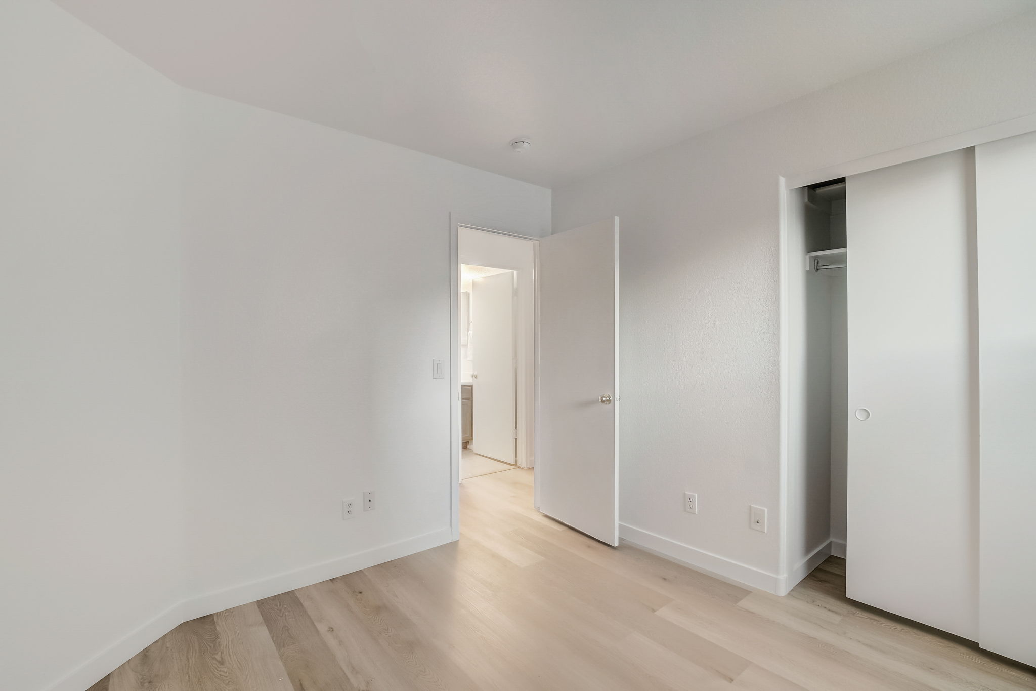 W Rimrock St-021