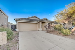 W Rimrock St-001