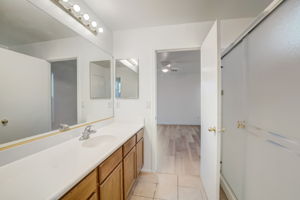W Rimrock St-018