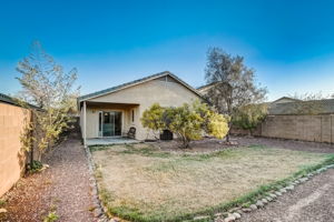 W Rimrock St-027