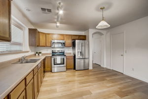 W Rimrock St-010