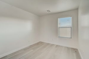 W Rimrock St-022