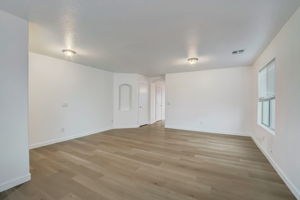 W Rimrock St-007