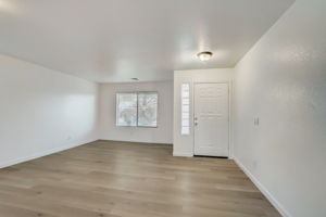 W Rimrock St-005