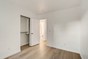 W Rimrock St-023