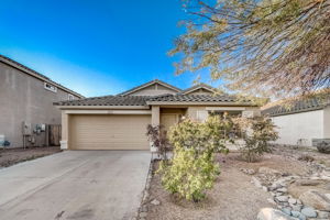 W Rimrock St-002