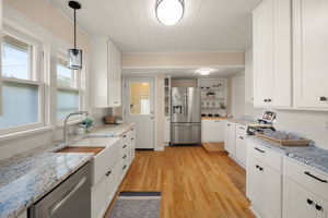  Photo 41