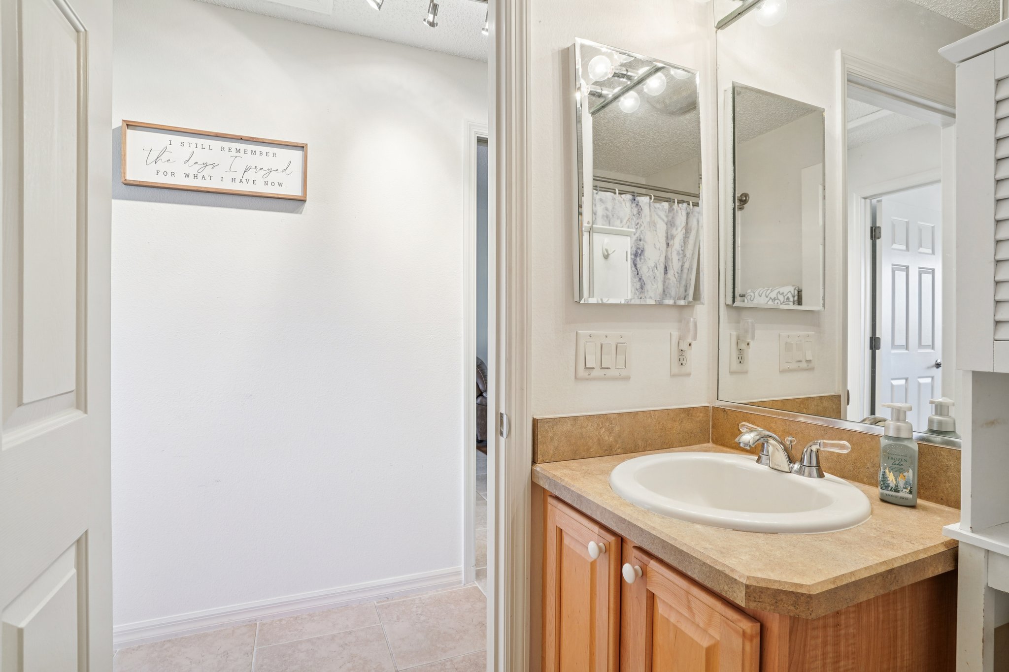 SE 77th Northridge Ct-S1504-032.jpg