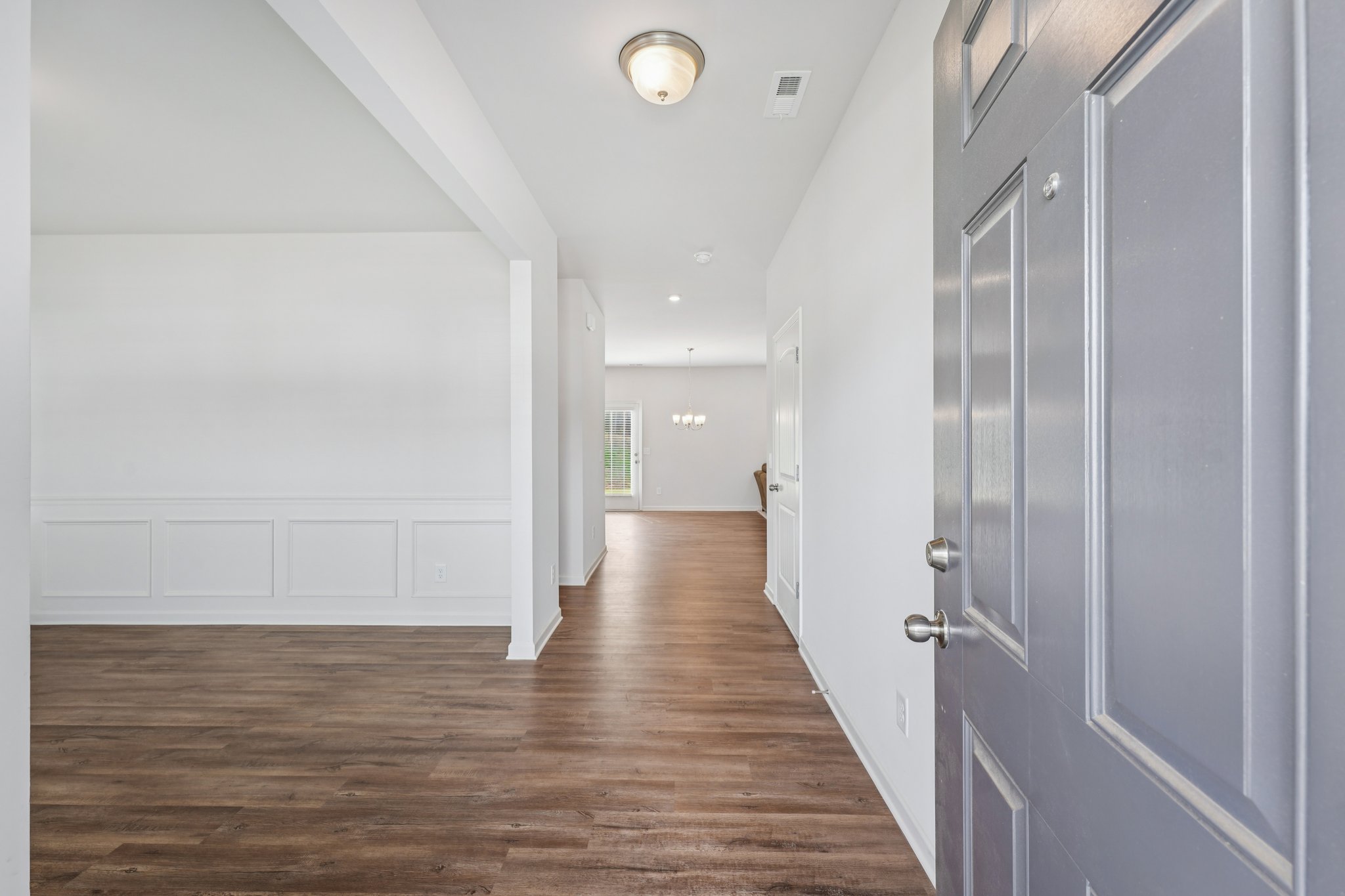Graham Cir-S1010-006.jpg