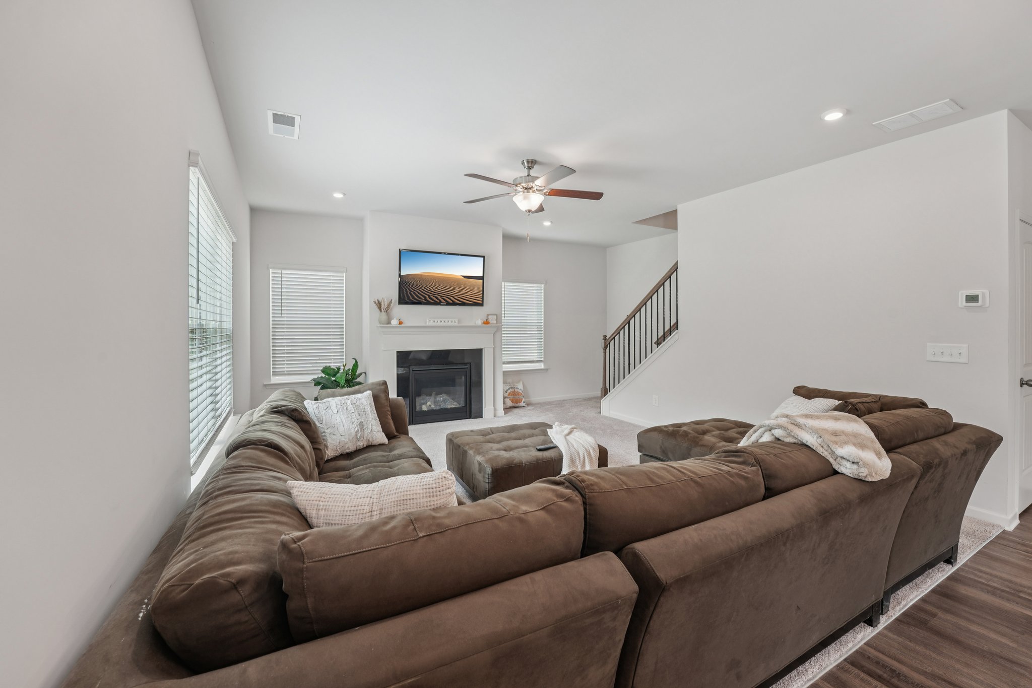 Graham Cir-S1010-017.jpg