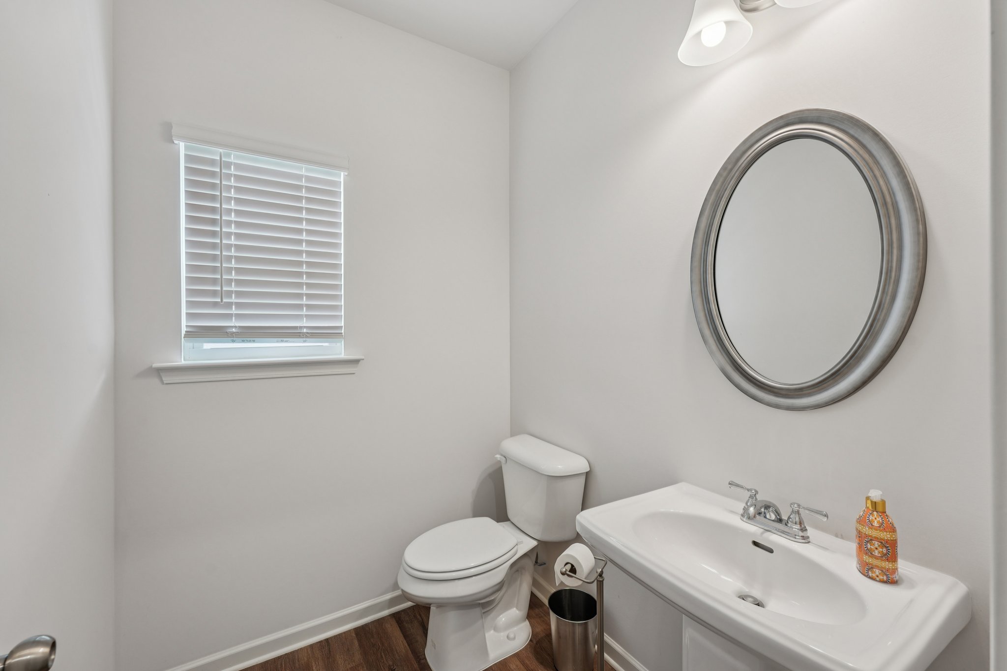 Graham Cir-S1010-027.jpg