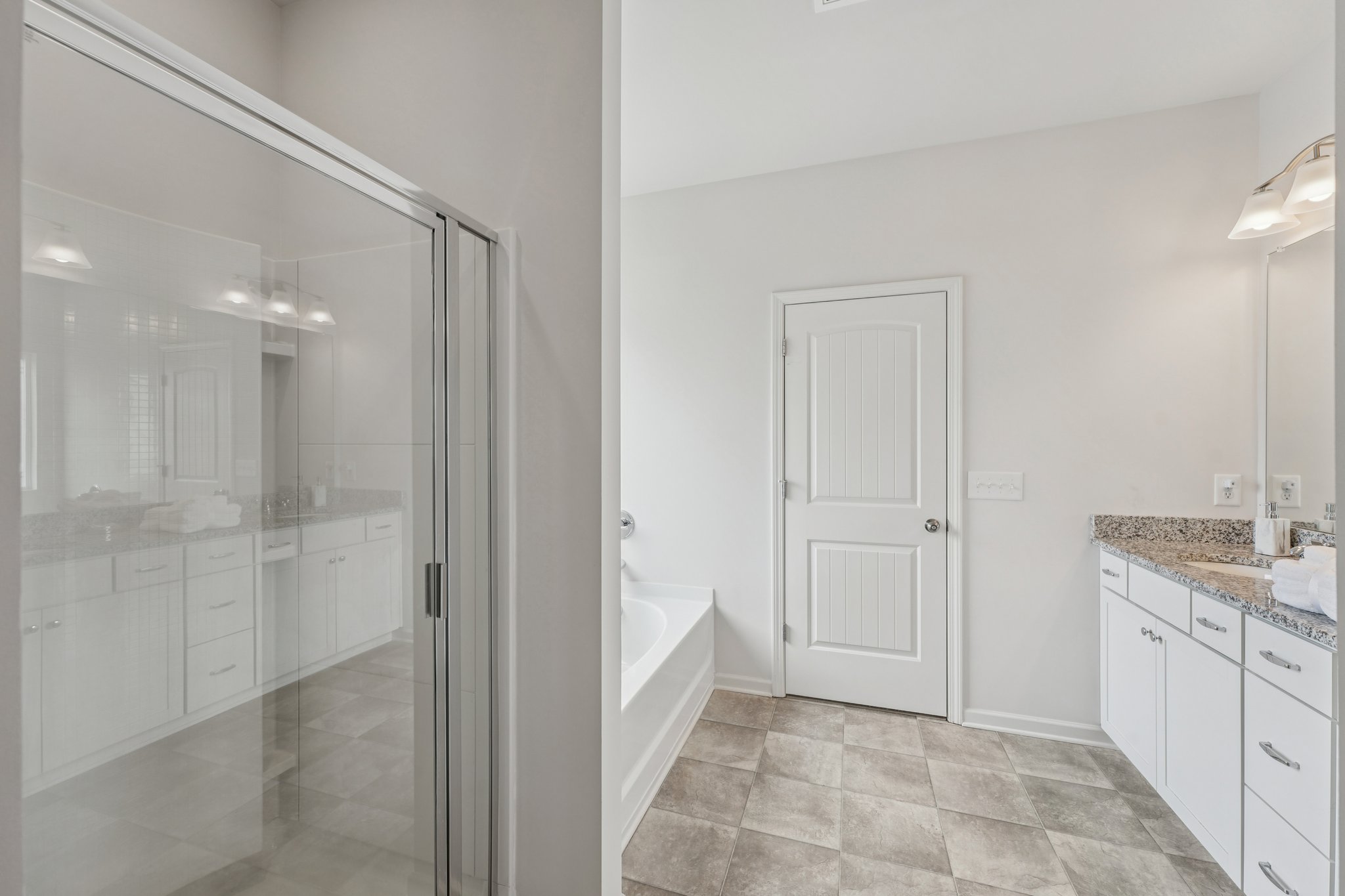 Graham Cir-S1010-046.jpg