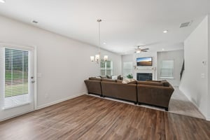 Graham Cir-S1010-015.jpg