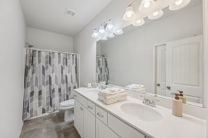 Graham Cir-S1010-030.jpg