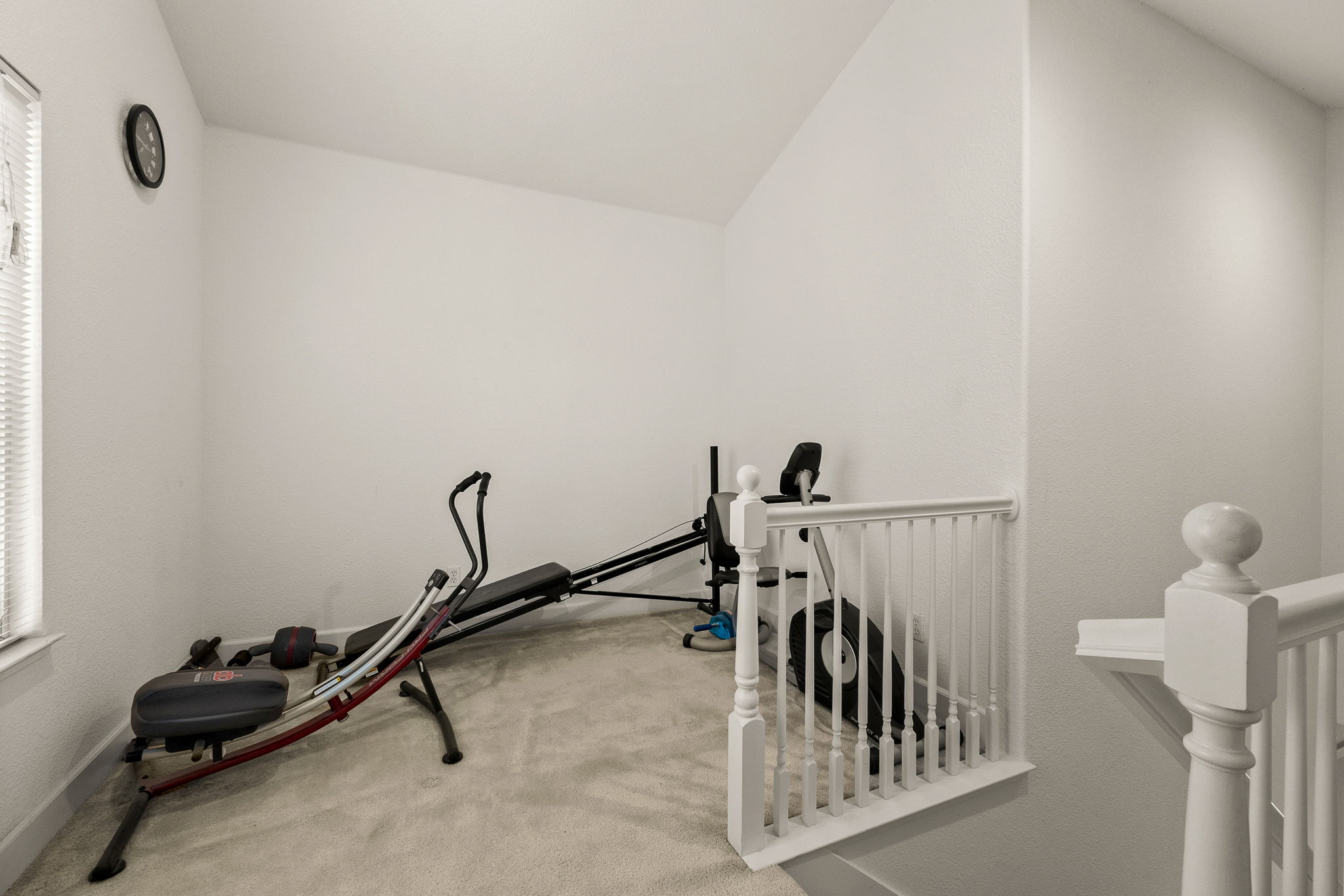  Photo 31