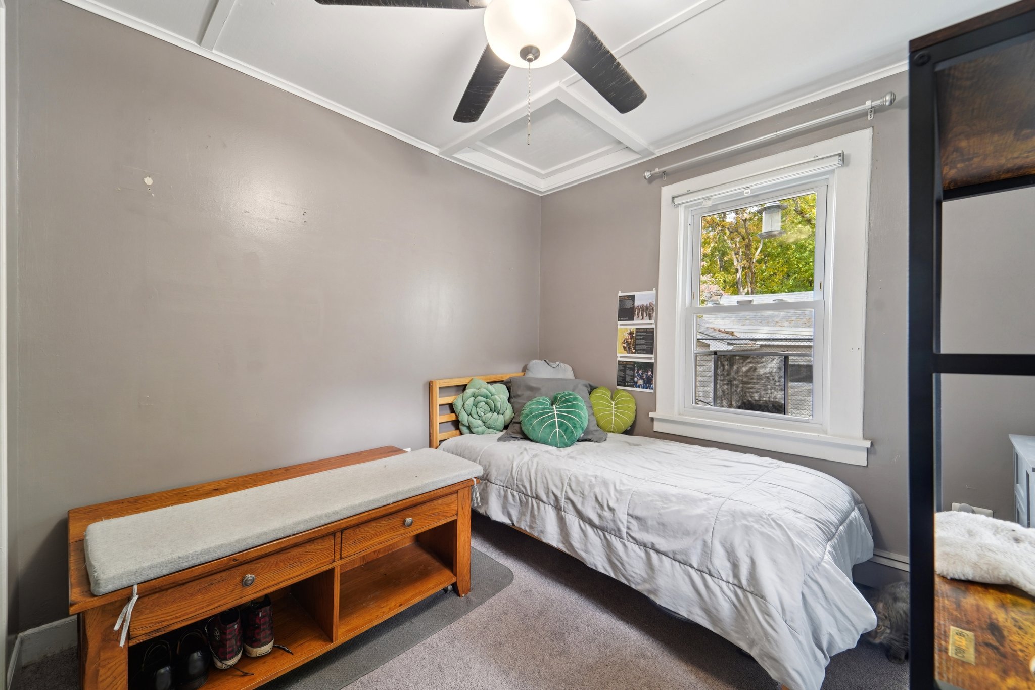 Lakeview Ave-S2910-027.jpg