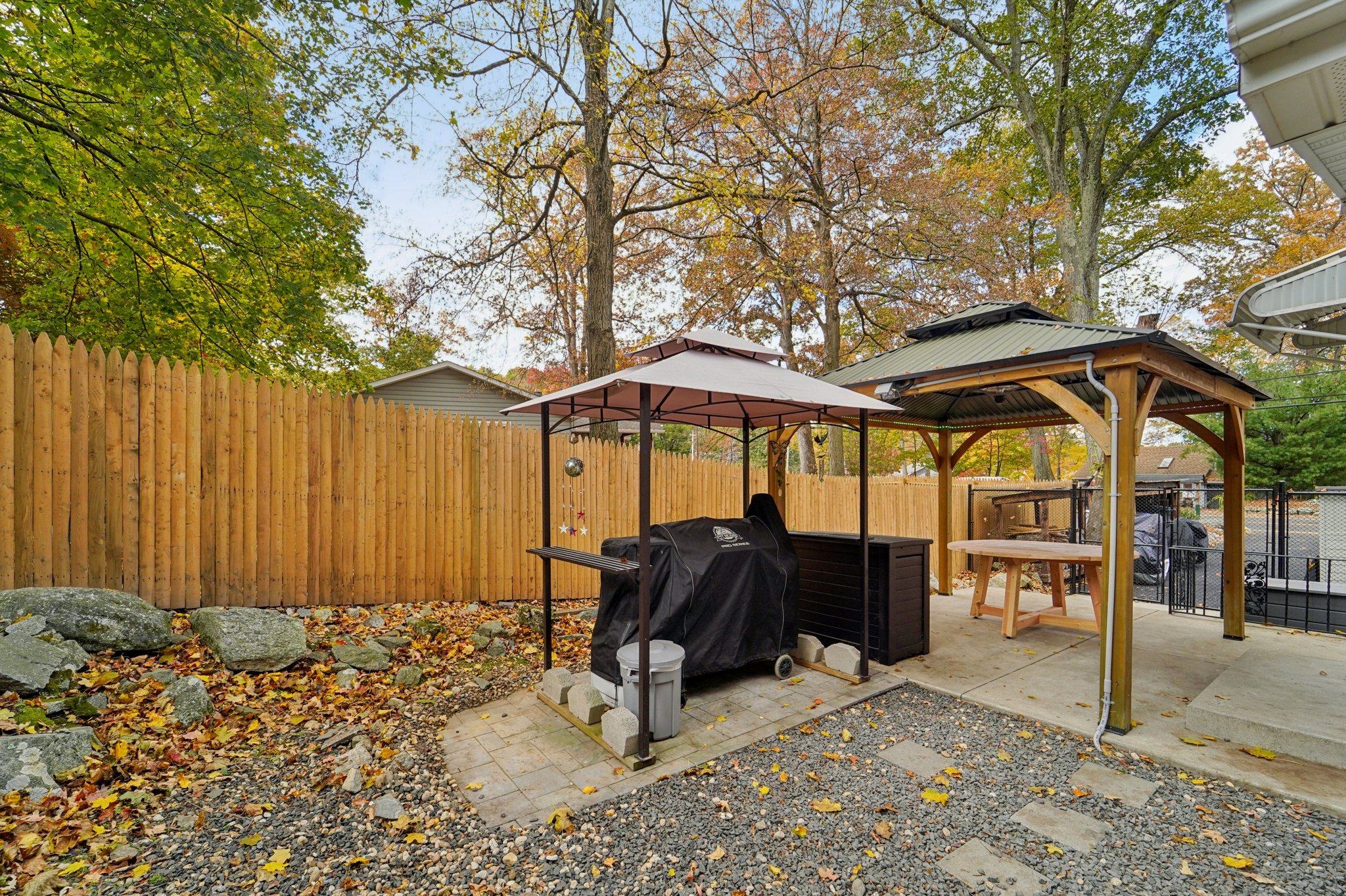 Lakeview Ave-S2910-033.jpg