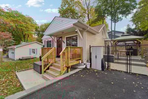 Lakeview Ave-S2910-006.jpg